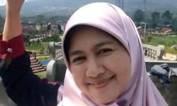 Kiat Jitu Menulis Skripsi Agar Cepat Lulus! Hubungi 081 567 898 354