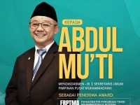 Prof. Dr. Abdul Mu’ti Dianugerahi Tokoh Peduli Pendidikan oleh FRPTMA