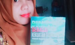 PENULIS BUKU “BUMDESA SEBAGAI KEKUATAN EKONOMI BARU” ADA 92 PENULIS. 4 DIANTARANYA SEBAGAI BERIKUT.