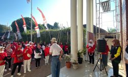 Keren! Kolaborasi Mahasiswa KKN Universitas Boyolali Kelompok 9 dan Kelurahan Seboto: Jalan Sehat Menuju Kesadaran Kesehatan dan Digital